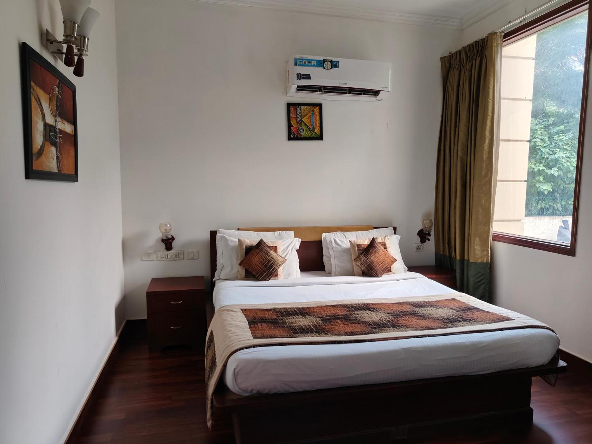 Deluxe Double or Twin Room